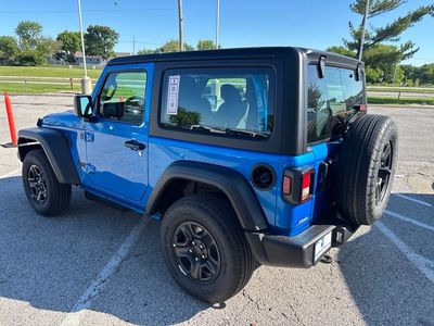 2026 Jeep Wrangler — photo 18 view