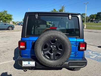 2026 Jeep Wrangler — photo 21 view