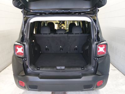 2023 Jeep Renegade - Photo 11