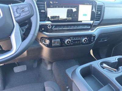 2026 GMC Sierra 1500 — photo 11 view
