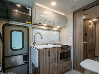 2026 Thor Motor Coach Compass - Photo 10