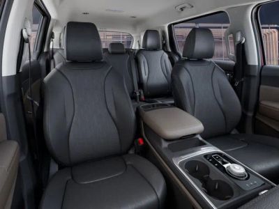 2026 Kia Carnival Hybrid — photo 15 view