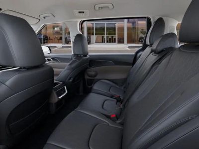 2026 Kia Carnival Hybrid — photo 18 view