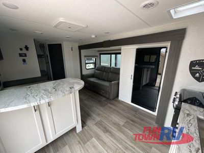 2025 Venture RV Stratus - Photo 10
