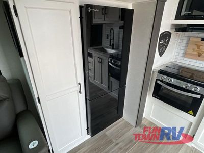 2025 Venture RV Stratus - Photo 30