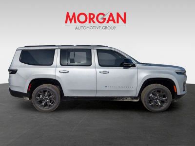 2026 Jeep Grand Wagoneer — side profile view