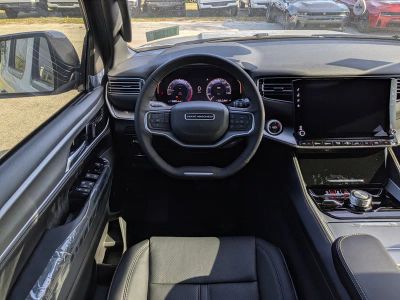 2026 Jeep Grand Wagoneer — photo 18 view