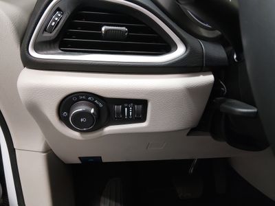 2024 Chrysler Pacifica — photo 13 view
