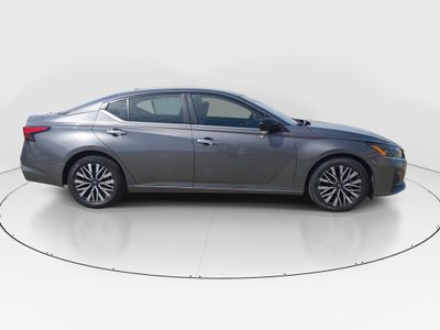 2024 Nissan Altima - Photo 8