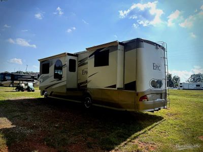 2005 Coachmen Epic — rear three-quarter view