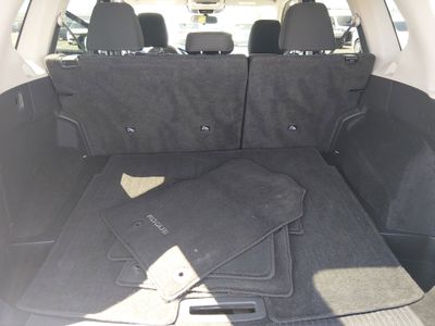 2024 Nissan Rogue — photo 11 view
