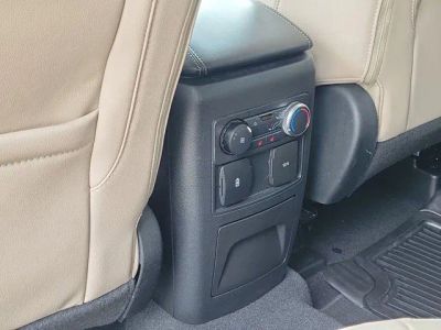 2022 Ford Explorer — photo 15 view