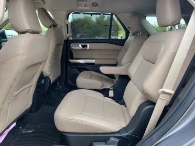 2022 Ford Explorer — photo 13 view