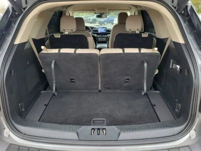 2022 Ford Explorer — photo 11 view