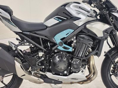 2025 Kawasaki Z900 ABS Galaxy Silver/Metallic Spark Black - Photo 9