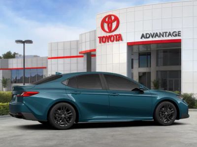 2026 Toyota Camry - Photo 13