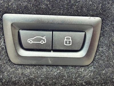 2023 BMW 5 Series — photo 12 view