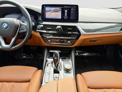 2023 BMW 5 Series — photo 18 view