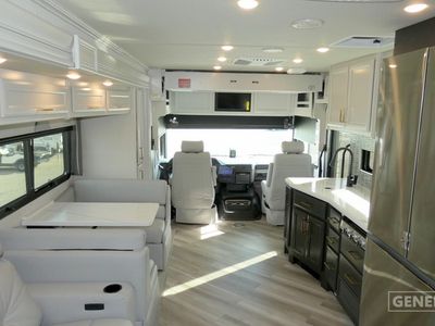 2026 Fleetwood Bounder - Photo 6