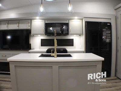 2026 Brinkley Model Z - Photo 15