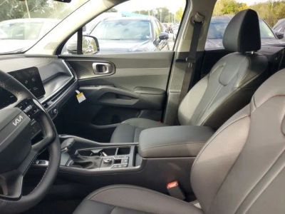 2026 Kia Sorento — photo 8 view
