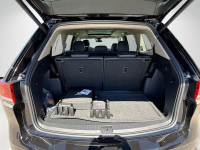 2026 Volkswagen Atlas — photo 11 view