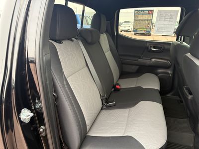 2023 Toyota Tacoma - Photo 14