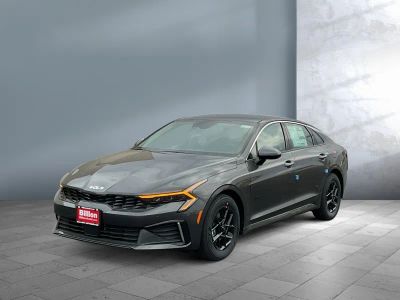 2026 Kia K5 — front three-quarter view