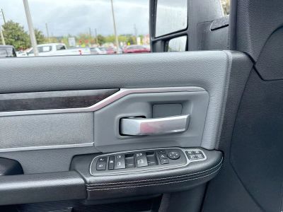 2023 Ram 2500 — photo 12 view