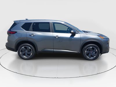 2025 Nissan Rogue - Photo 8