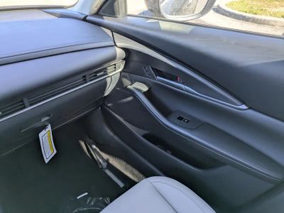 2026 Mazda CX-30 — photo 16 view