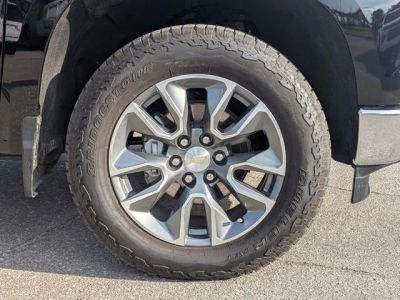 2025 Chevrolet Silverado 1500 — photo 11 view