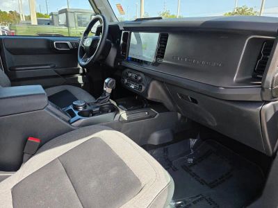 2025 Ford Bronco — photo 9 view