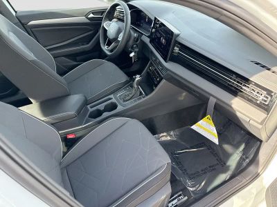 2026 Volkswagen Jetta — photo 13 view