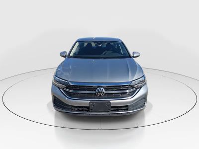2024 Volkswagen Jetta - Photo 2