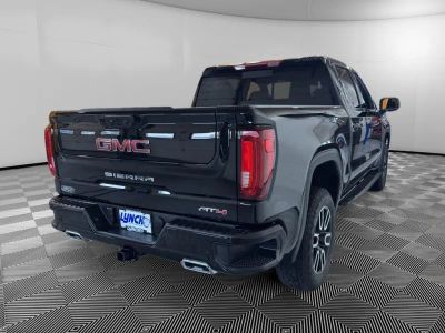 2025 GMC Sierra 1500 — detail view