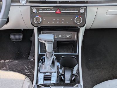 2026 Hyundai TUCSON HYBRID — photo 19 view