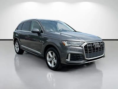 2024 Audi Q7 45 Premium Plus — front three-quarter view