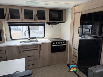 2025 Grand Design Imagine XLS - Photo 8