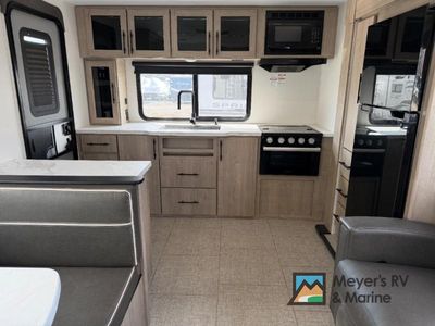 2025 Grand Design Imagine XLS - Photo 7