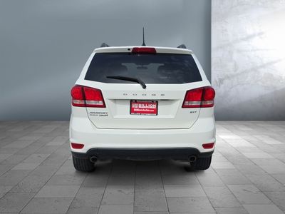 2016 Dodge Journey — detail view