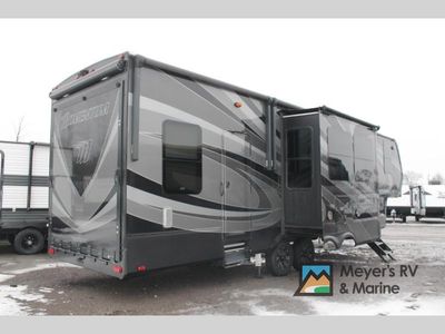2019 Grand Design Momentum M-Class - Photo 5