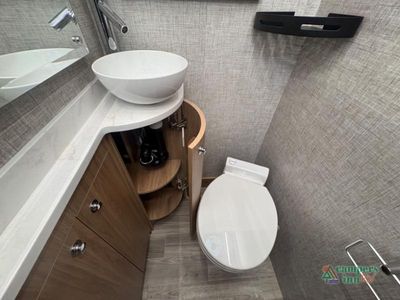 2025 Tiffin Motorhomes Wayfarer - Photo 39