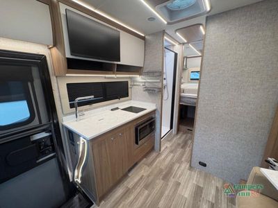 2025 Tiffin Motorhomes Wayfarer - Photo 11