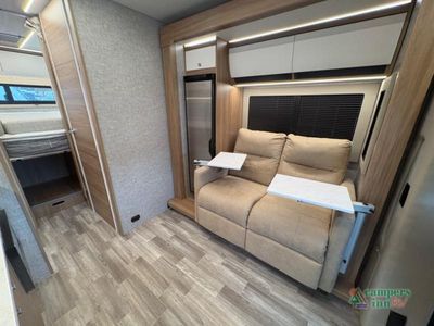 2025 Tiffin Motorhomes Wayfarer - Photo 10