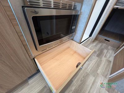 2025 Tiffin Motorhomes Wayfarer - Photo 22