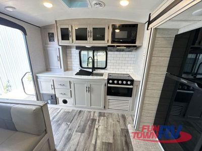 2024 CrossRoads RV Sunset Trail - Photo 6