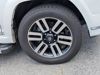 2019 Toyota 4Runner — photo 11 view