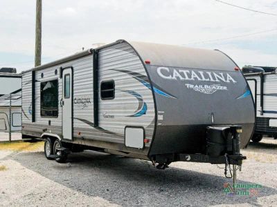 2019 Coachmen RV Catalina Trail Blazer — front three-quarter view
