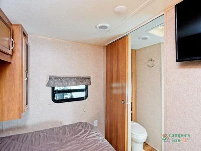 2019 Coachmen RV Catalina Trail Blazer — photo 33 view